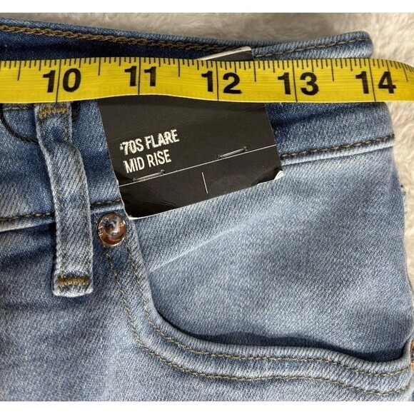 Express 70s Flare Mid Rise Jeans Womens Size 6S Medium Wash New - Picture 9 of 10